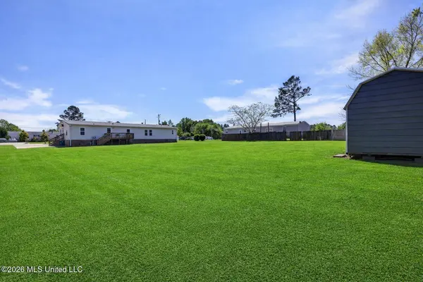 19561 Lennis Cuevas Road, Saucier, MS 39574