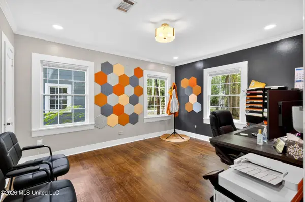 208 S 25th Avenue, Hattiesburg, MS 39401