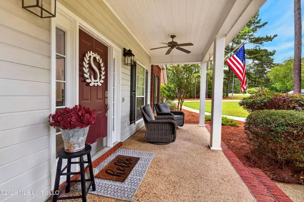 207 Longleaf Drive, Petal, MS 39465