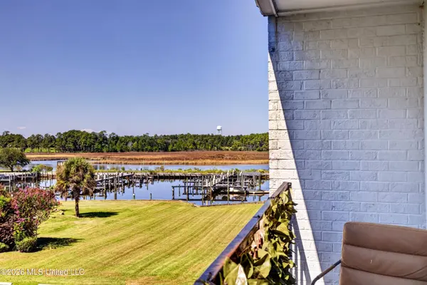 3230 Cumberland Road #25, Ocean Springs, MS 39564
