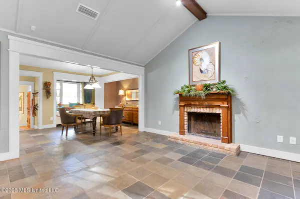 414 General Pershing Avenue, Ocean Springs, MS 39564