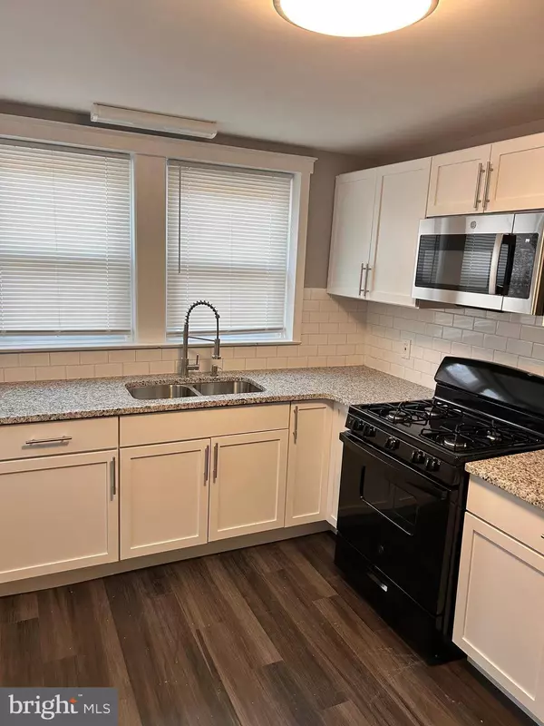 1215 MAPLE ST, Wilmington, DE 19805