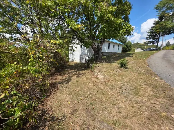 115 Chloe, Beckley, WV 25801
