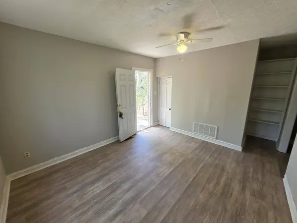 1525 Harper Rd, Beckley, WV 25801