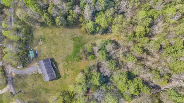 2313 Elliot Cutoff, Victor, WV 25938