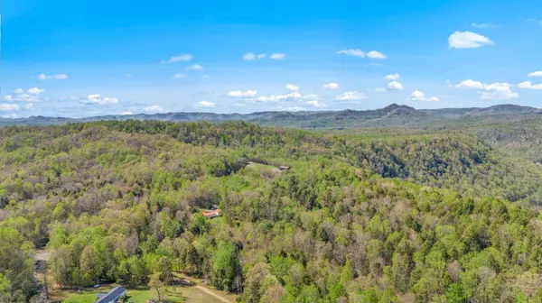 2313 Elliott Cutoff Road, Fayetteville, WV 25938