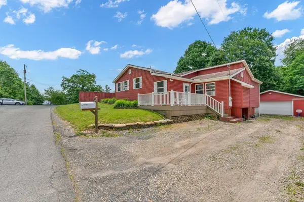 307 Briarwood Drive, Shady Spring, WV 25918