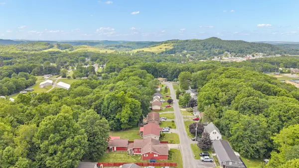 307 Briarwood Dr, Shady Springs, WV 25918