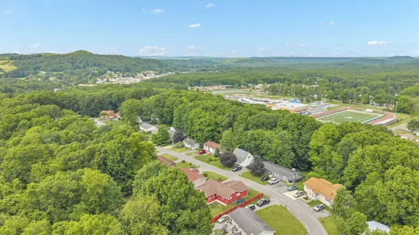 307 Briarwood Dr, Shady Springs, WV 25918