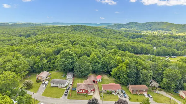 307 Briarwood Dr, Shady Springs, WV 25918