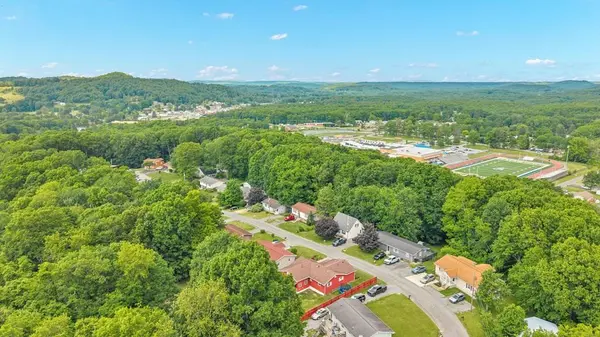 307 Briarwood Drive, Shady Spring, WV 25918