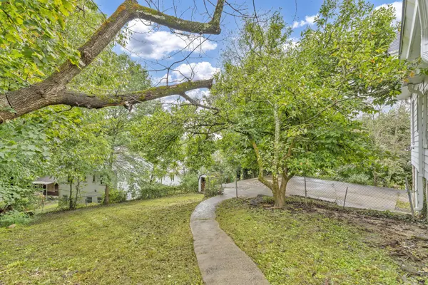 119 1st, Beckley, WV 25801