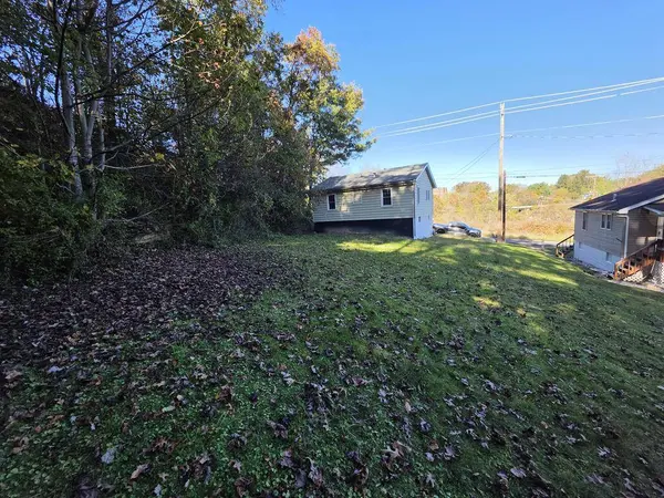 166 Lee St, Beckley, WV 25801