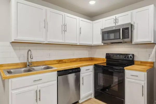 137 Stratton Blvd, Ashland City, TN 37015