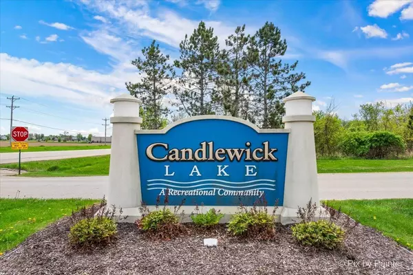 118 Centralia PL, Poplar Grove, IL 61065