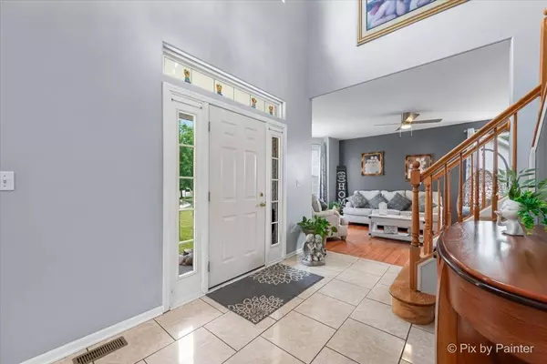 28909 Honeysuckle CT, Lakemoor, IL 60051