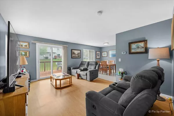 212 Village Creek DR, Lake In The Hills, IL 60156