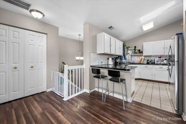 1149 Harbor CT #1149, Glendale Heights, IL 60139