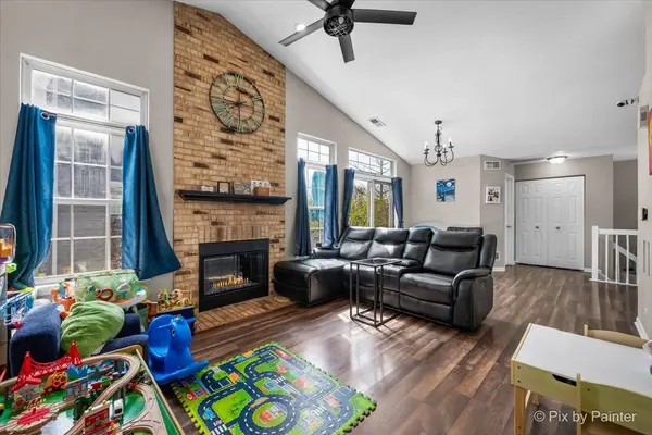 1149 Harbor CT #1149, Glendale Heights, IL 60139