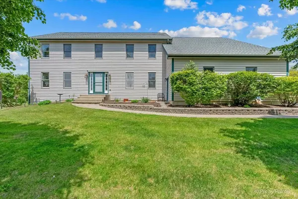 6701 Debbie LN, Marengo, IL 60152