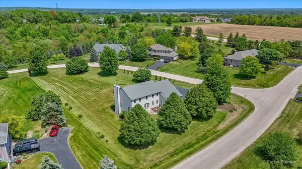 6701 Debbie LN, Marengo, IL 60152