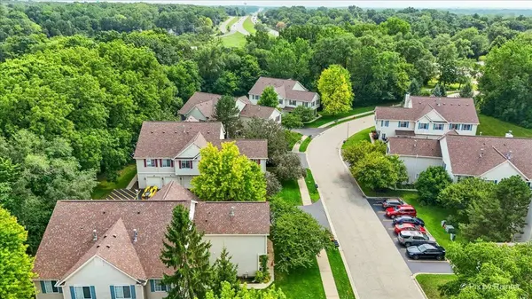 635 Windsor DR #4A, Fox Lake, IL 60020