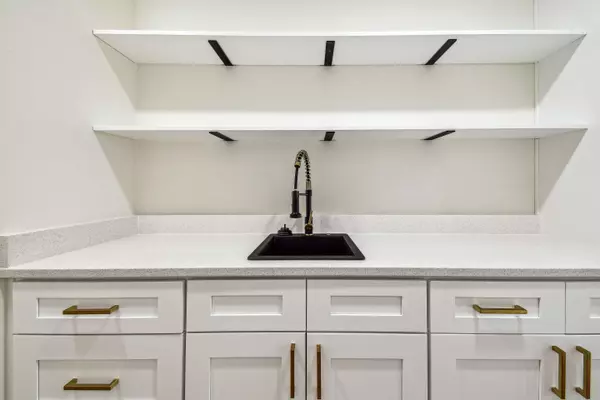 2640 Handley Blvd, Lakeland, FL 33803-3322