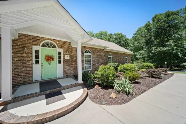 1035 Park Dr, Santee, SC 29142