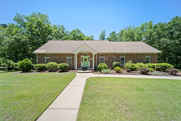 1035 Park Dr, Santee, SC 29142