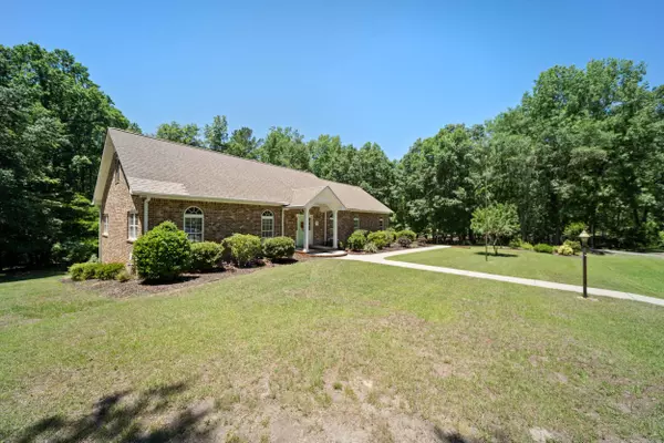 1035 Park Dr, Santee, SC 29142