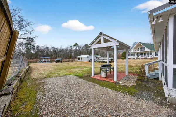 1037 Natures Cove Road, Saluda, SC 29138