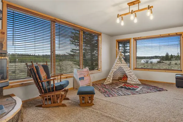 275 Vulture LN, Jefferson, CO 80456