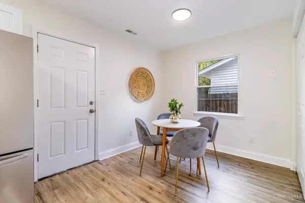 1723 Monterey Ct, Cincinnati, OH 45223