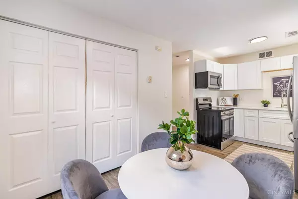 1723 Monterey Ct, Cincinnati, OH 45223