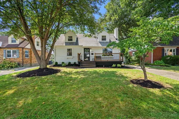 7817 Maple Leaf Dr, Madeira, OH 45243
