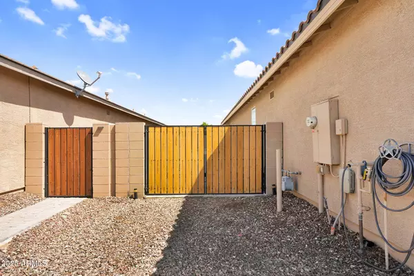 36963 N Andravida Drive, San Tan Valley, AZ 85140