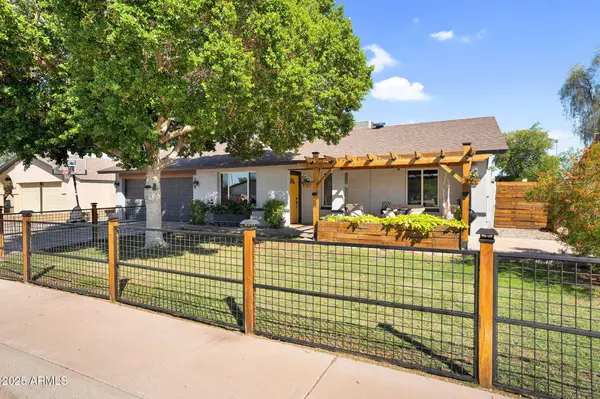 5727 S SIESTA Lane, Tempe, AZ 85283