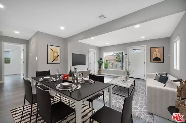 1212 W 92nd St, Los Angeles, CA 90044