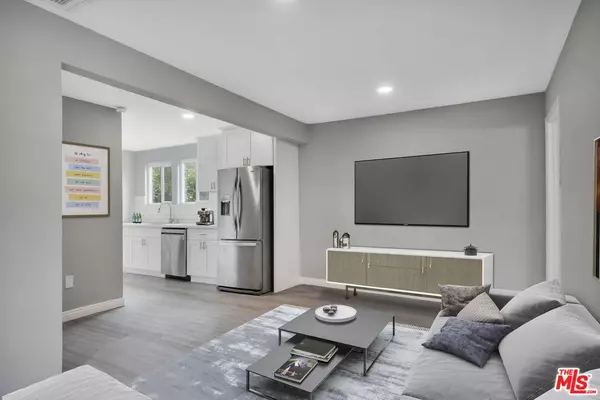 1212 W 92nd St, Los Angeles, CA 90044