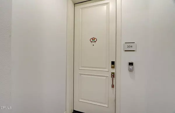 2810 Wagon Wheel RD #304, Oxnard, CA 93036