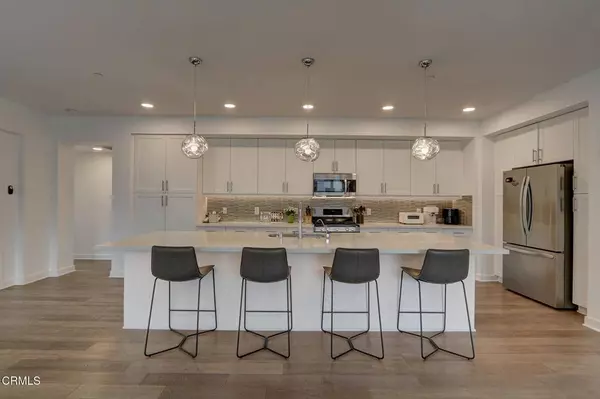 2810 Wagon Wheel RD #304, Oxnard, CA 93036