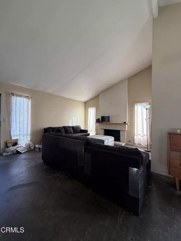 637 Holly AVE, Oxnard, CA 93036