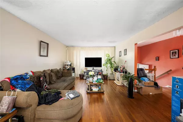 568 Beach 65th ST, Arverne, NY 11692