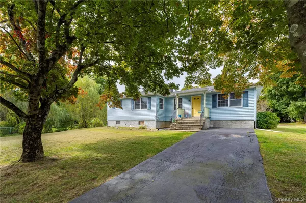 33 Ridgeview AVE, Mahopac, NY 10541