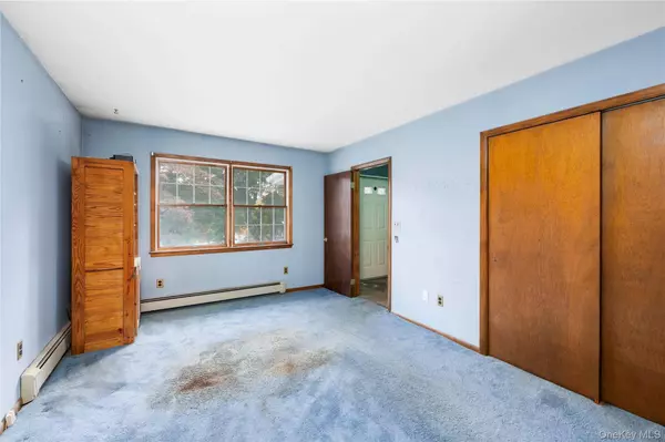 33 Ridgeview AVE, Mahopac, NY 10541