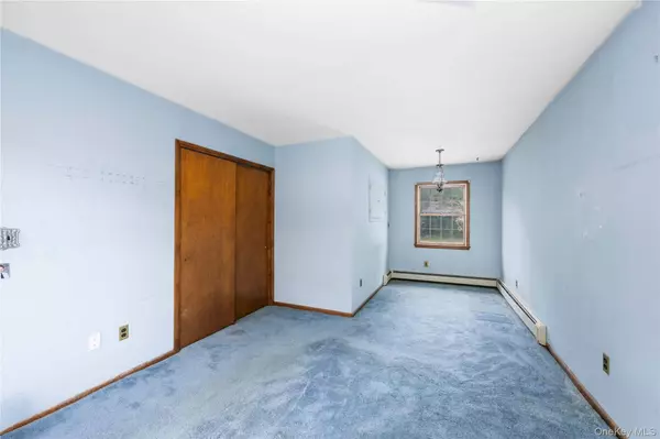 33 Ridgeview AVE, Mahopac, NY 10541