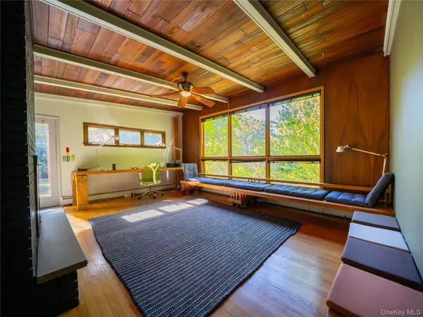 15 Relyea TER, Wappingers Falls, NY 12590