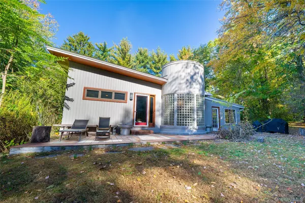 15 Relyea TER, Wappingers Falls, NY 12590