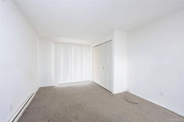 615 Fox Run LN, Carmel, NY 10512