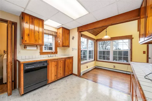 46 Entrance WAY, Mahopac, NY 10541